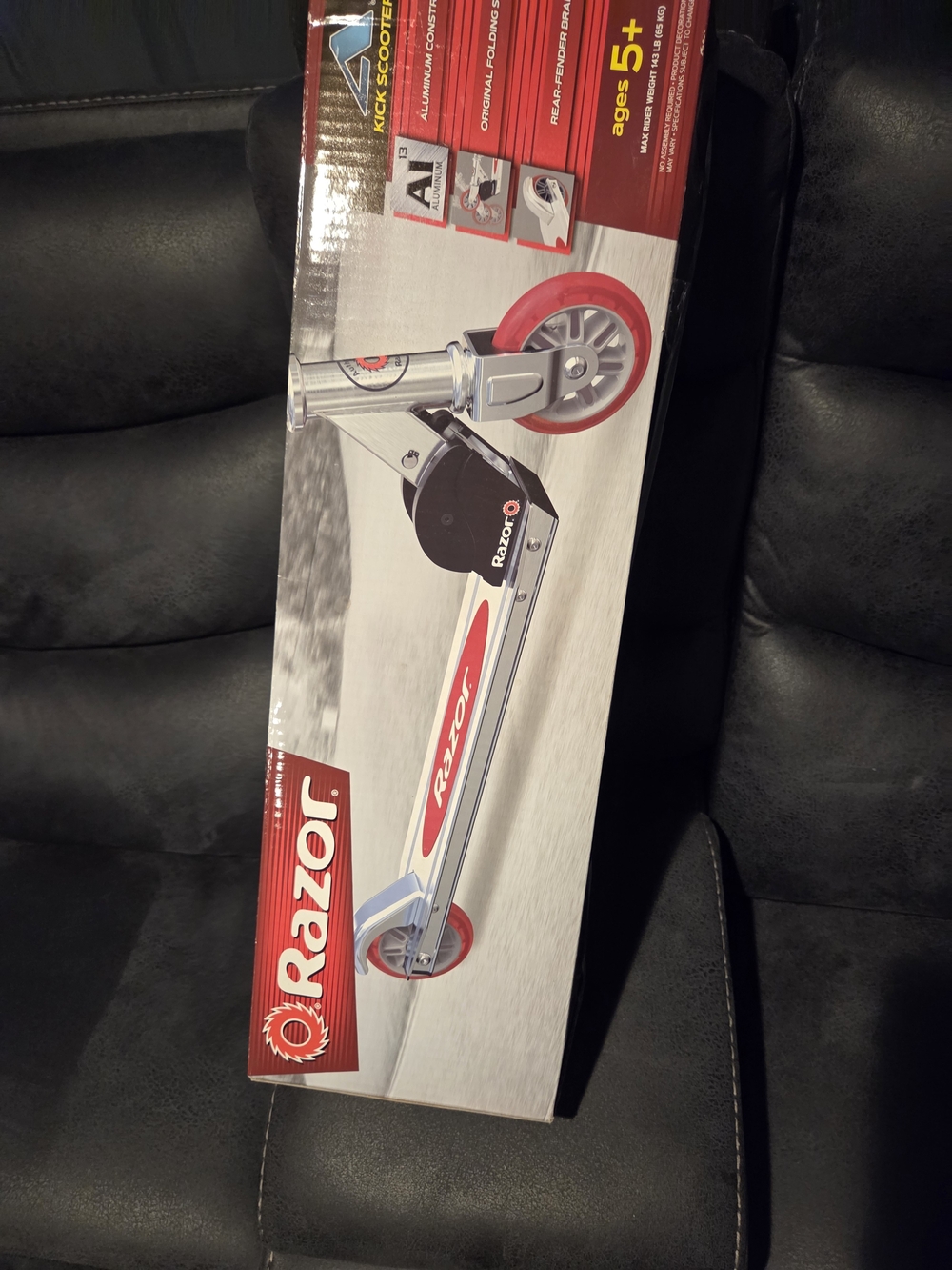 Razor Red and Silver Kick Scooter - Razor - Picture 6 of 8